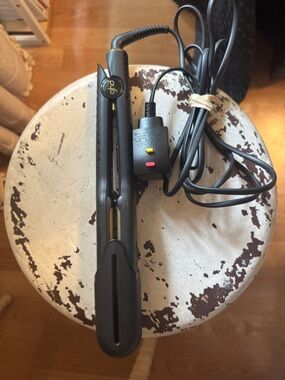 Authentic GHD Gold V 2" Professional Hair Styler Flat Iron Straightener